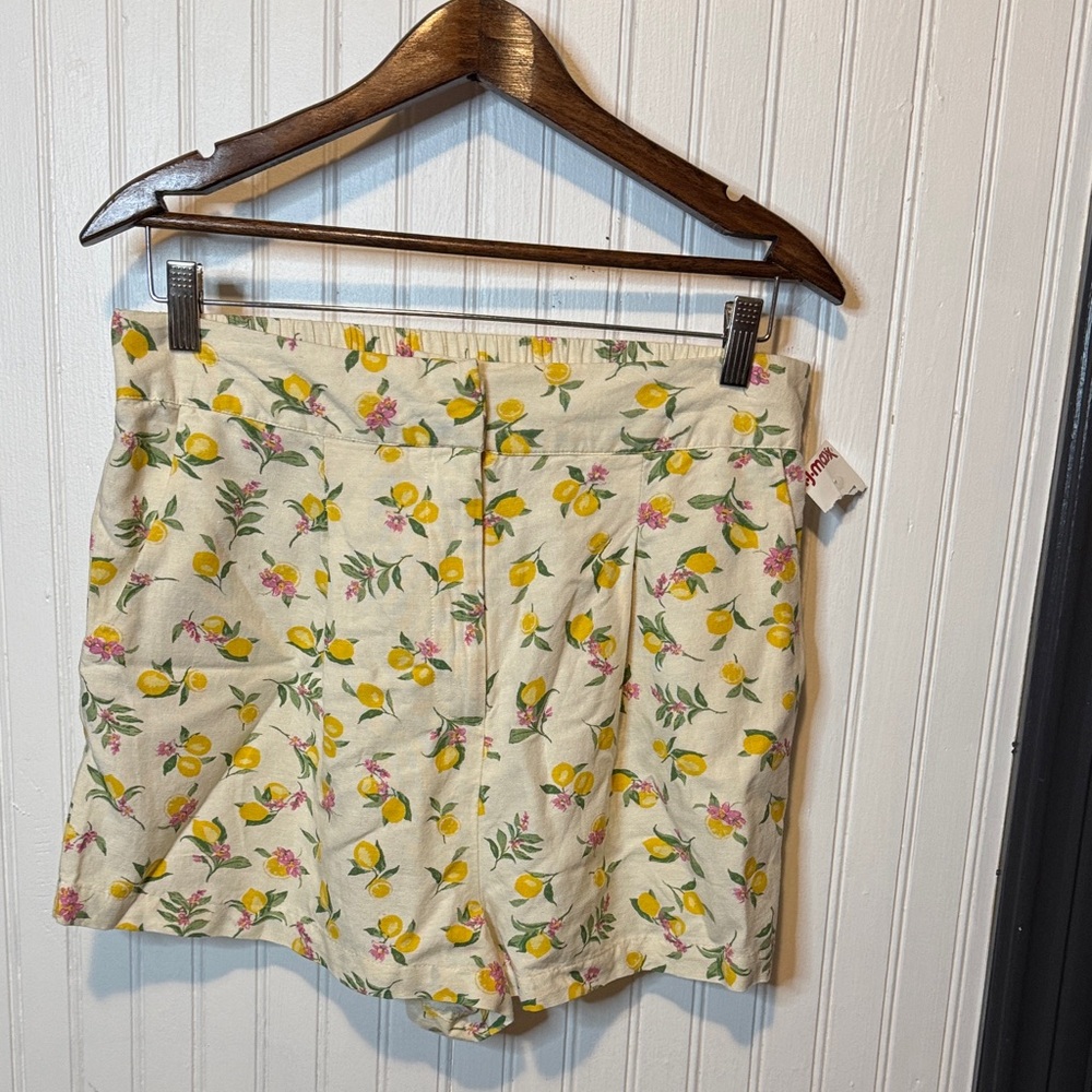 Lemon Print High Waist Women Shorts NEW with Tags from TJ Maxx